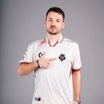 Неманья huNter- Ковач — игрок G2 Esports